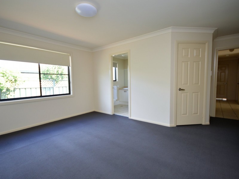 1 St Andrews Drive, Dubbo NSW 2830