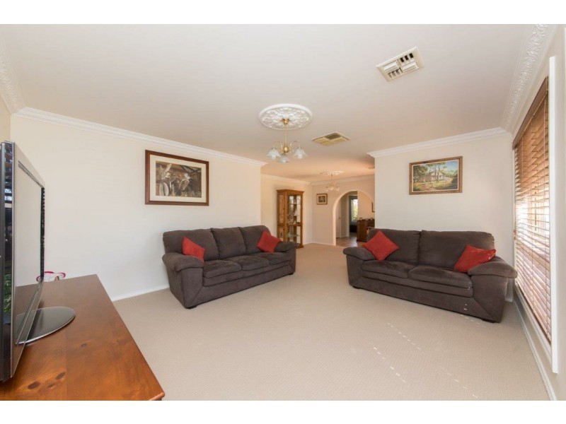 24 Jacqueline Drive, Dubbo NSW 2830