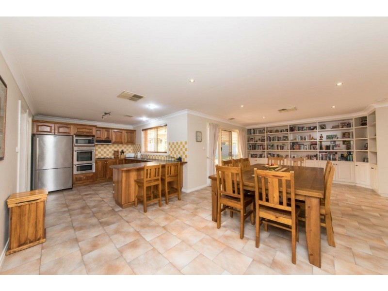 24 Jacqueline Drive, Dubbo NSW 2830