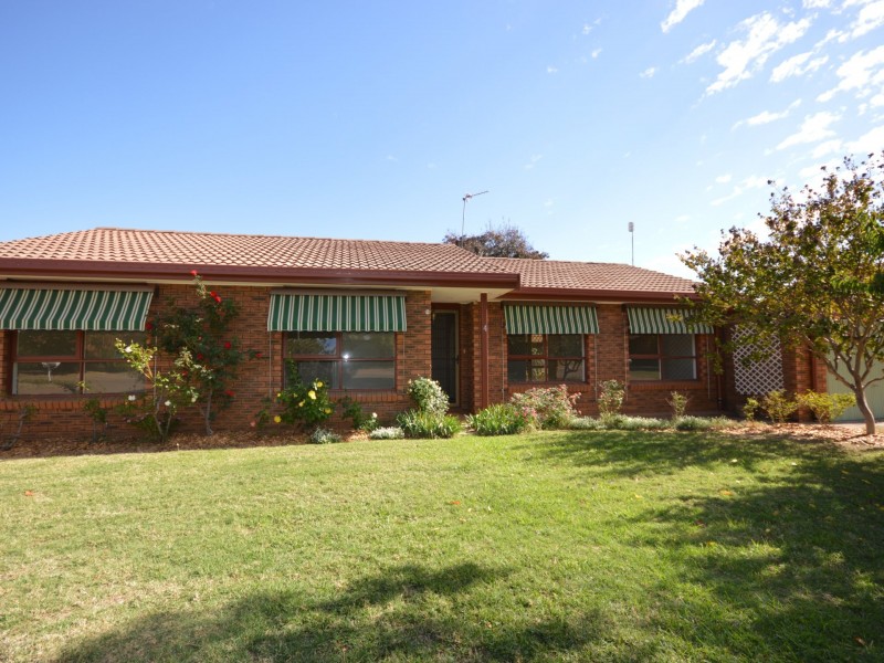 4/1 Beddoes Avenue, Dubbo NSW 2830