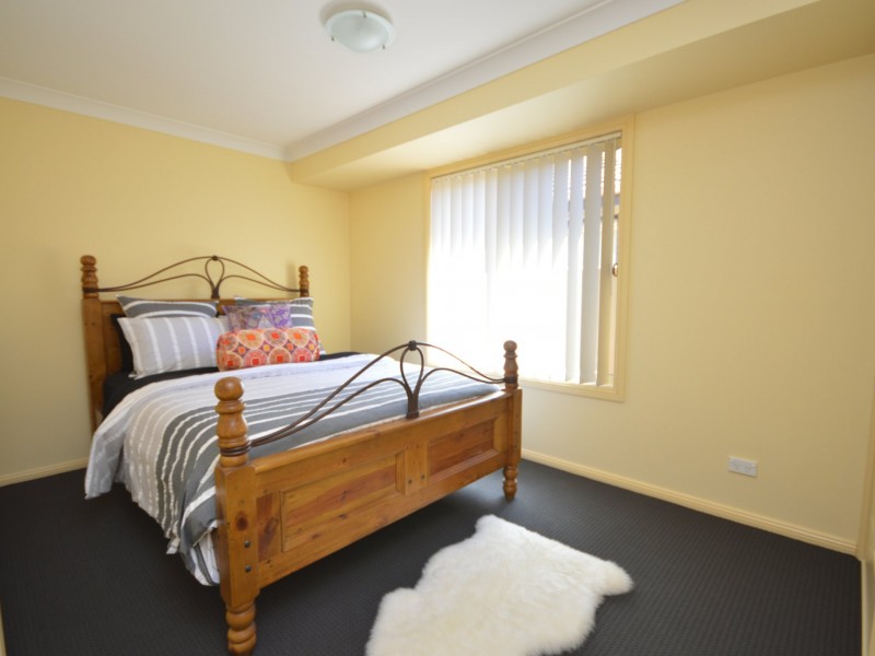 5 Ken McMullen Place, Dubbo NSW 2830