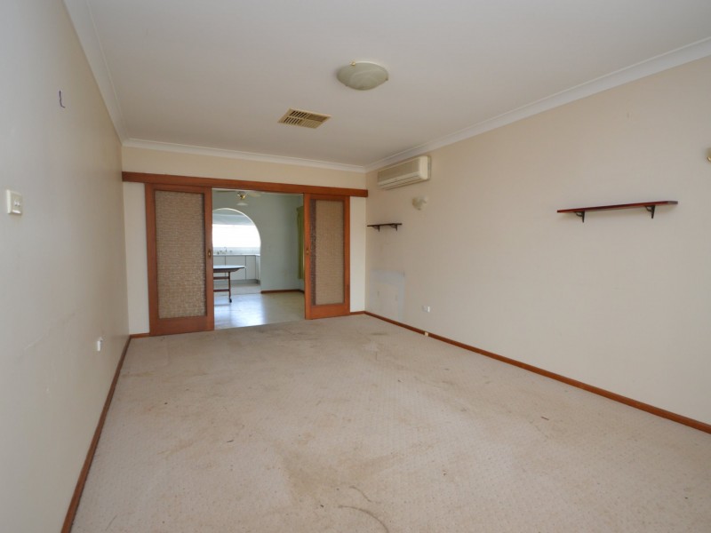 27 Oxley Circle, Dubbo NSW 2830