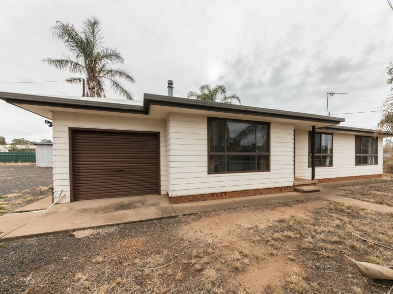 12 Burraway Street, Brocklehurst NSW 2830