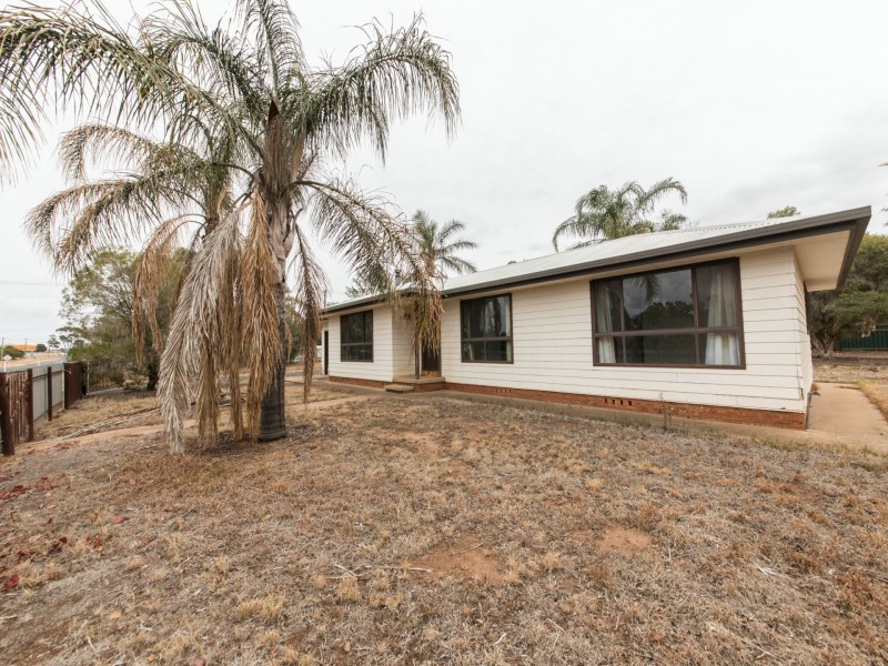 12 Burraway Street, Brocklehurst NSW 2830