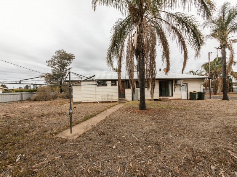 12 Burraway Street, Brocklehurst NSW 2830