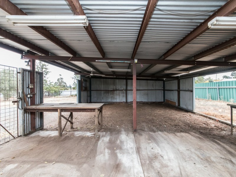 12 Burraway Street, Brocklehurst NSW 2830