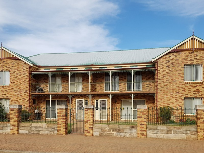 8/77 Bultje St, Dubbo NSW 2830