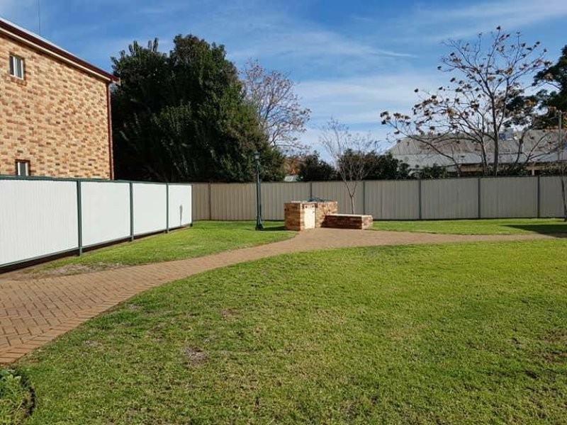 8/77 Bultje St, Dubbo NSW 2830