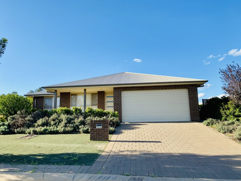 2/12 Lilydale Terrace, Dubbo NSW 2830