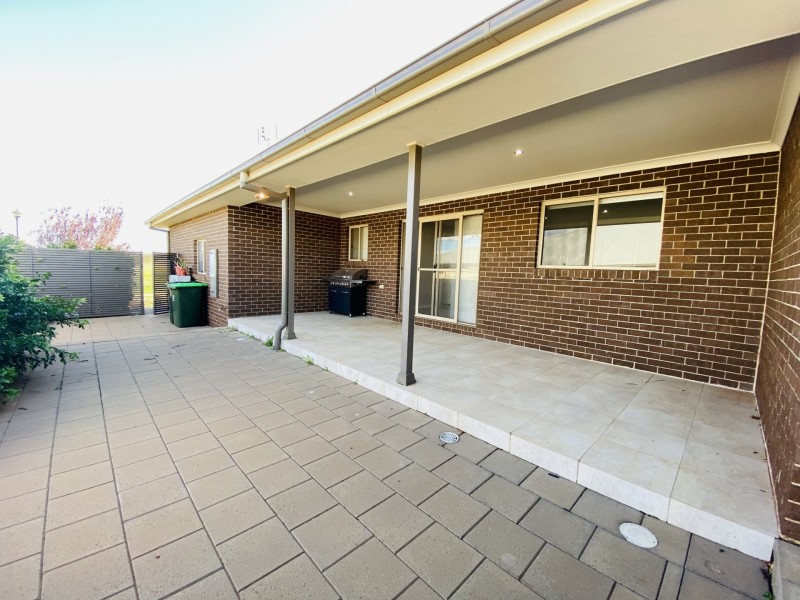 2/12 Lilydale Terrace, Dubbo NSW 2830