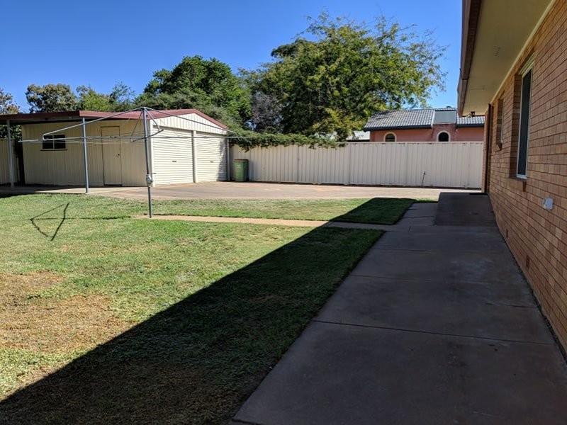 9 Laughton Street, Dubbo NSW 2830