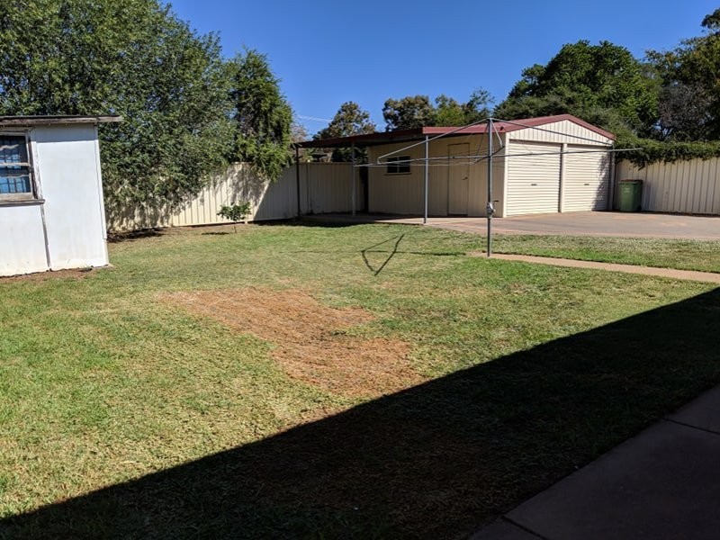 9 Laughton Street, Dubbo NSW 2830