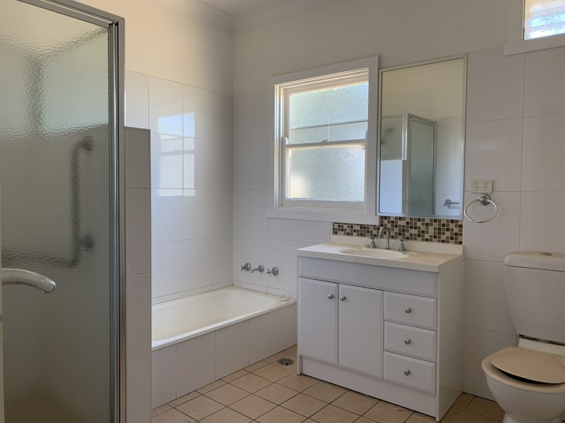 4 Gipps Street, Dubbo NSW 2830
