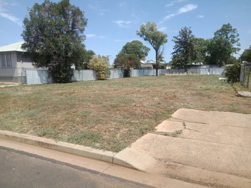 8 Wattle Street, Dubbo NSW 2830