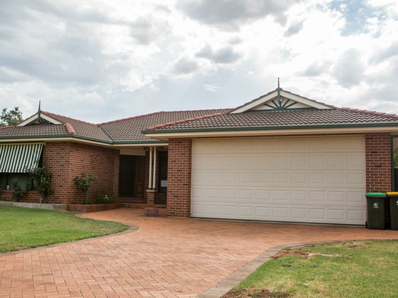 44 Twickenham Drive, Dubbo NSW 2830