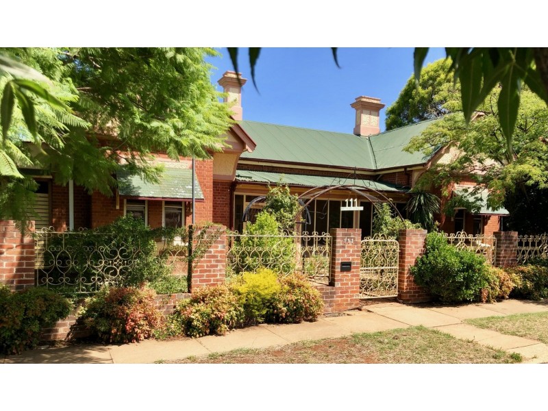 111 Arthur Street, Wellington NSW 2820