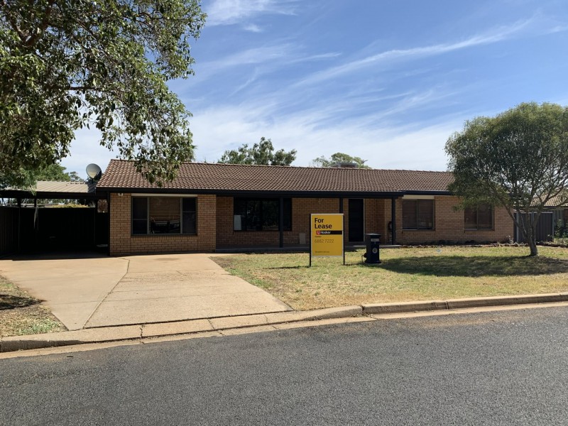 8 Sandra Place, Dubbo NSW 2830
