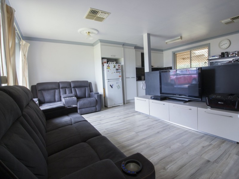 20 Hopkins Parade, Dubbo NSW 2830