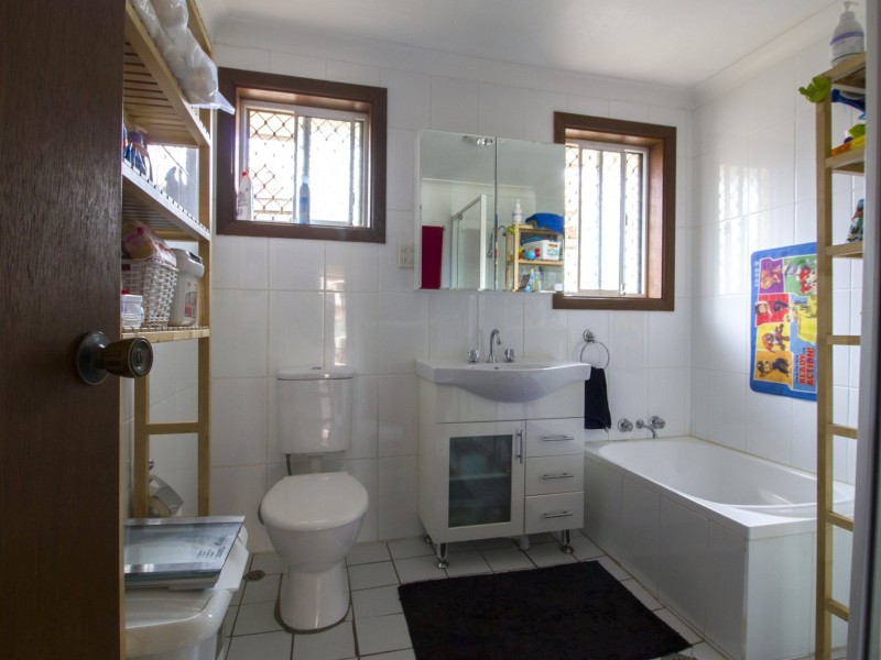 20 Hopkins Parade, Dubbo NSW 2830