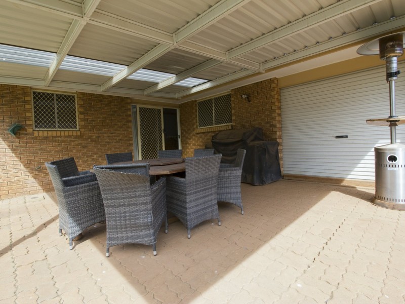 20 Hopkins Parade, Dubbo NSW 2830