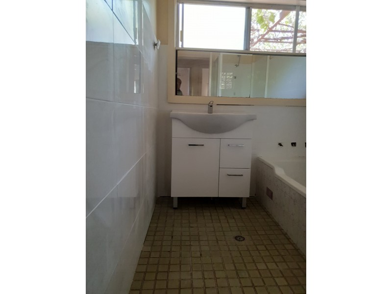 18 Strickland Street, Dubbo NSW 2830