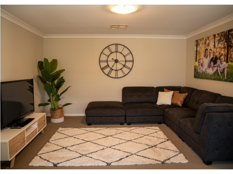 3 Raffles Court, Dubbo NSW 2830