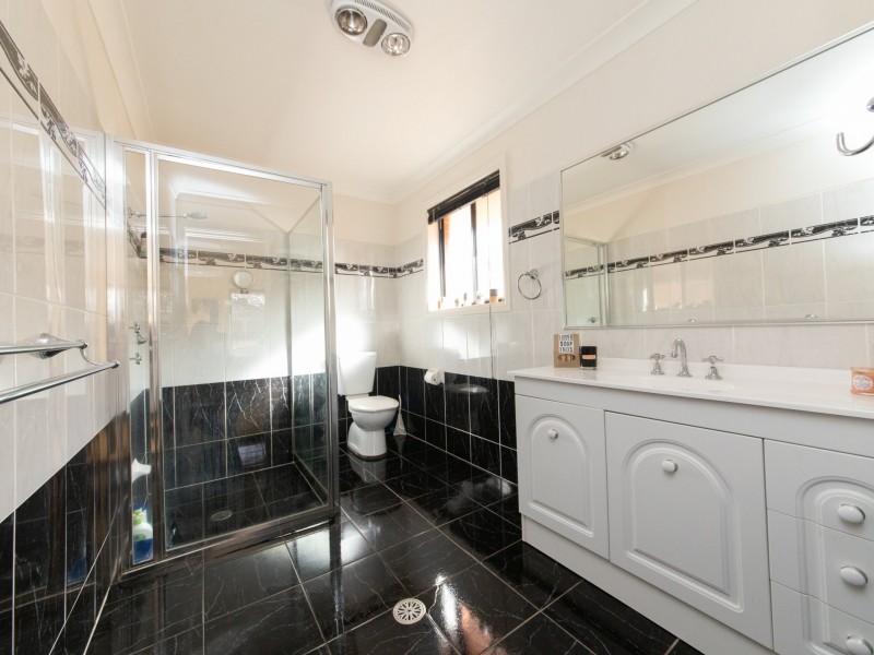 10 Sunvale Avenue, Dubbo NSW 2830
