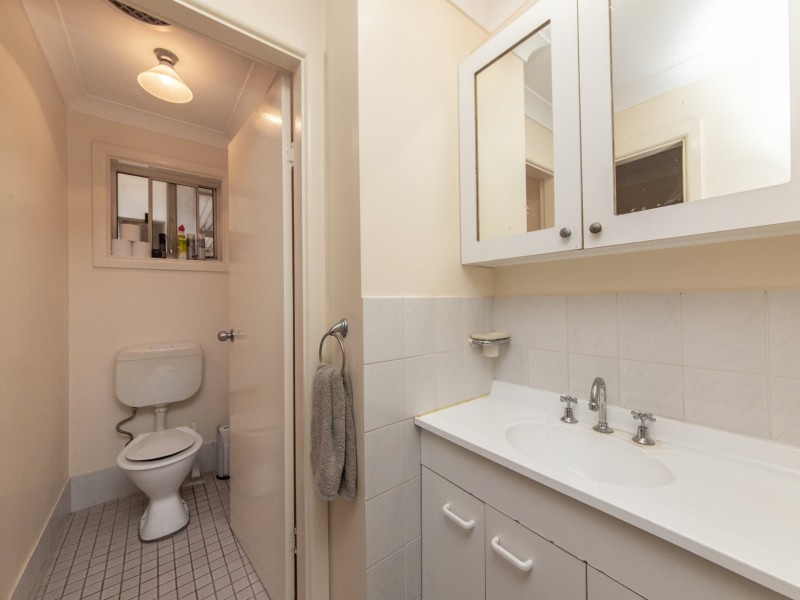 219 Algalah Street, Narromine NSW 2821