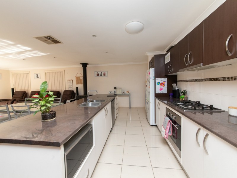 16 Javea Close, Dubbo NSW 2830