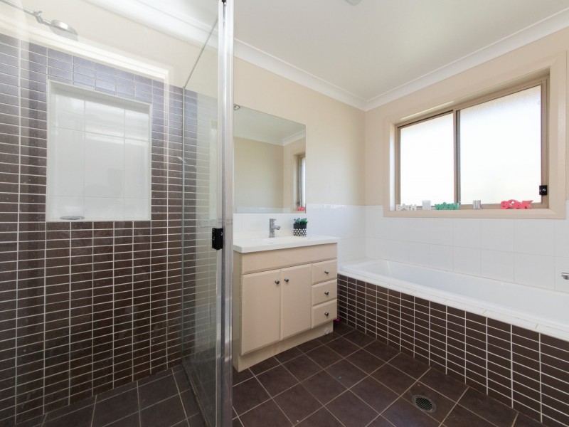 16 Javea Close, Dubbo NSW 2830