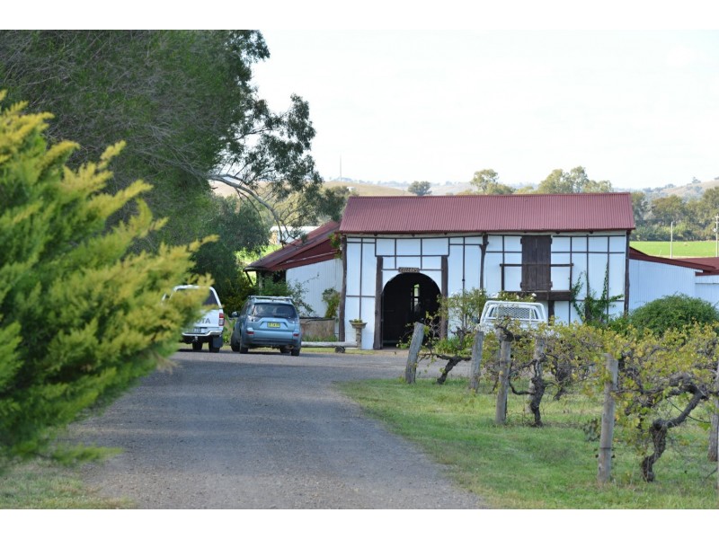 Bell River Mitchell Highway, Neurea NSW 2820