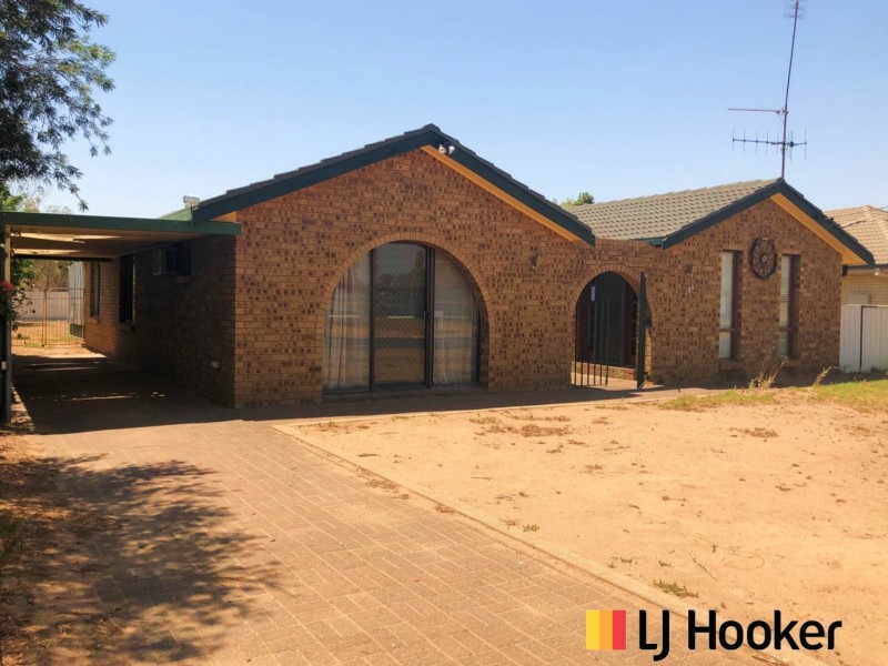 109 Commodore Crescent, Narromine NSW 2821