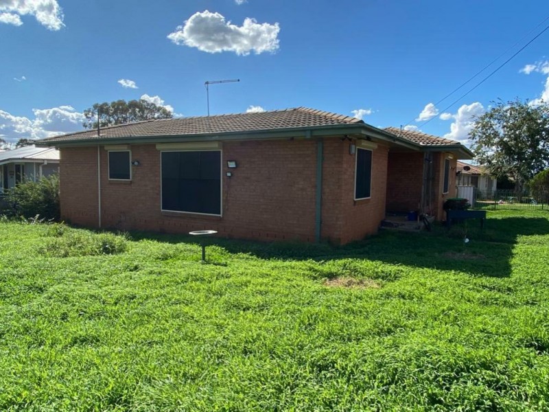 27 Braun Avenue, Dubbo NSW 2830
