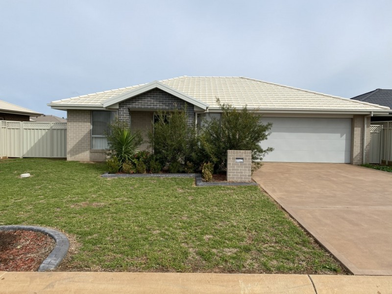 15B Apsley Cresecent, Dubbo NSW 2830