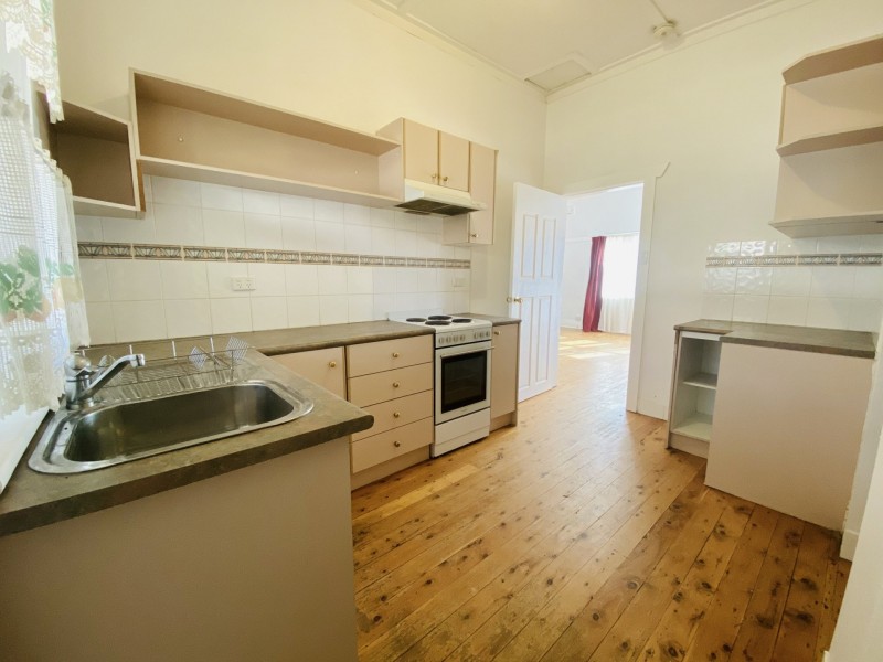 111 Cobra Street, Dubbo NSW 2830