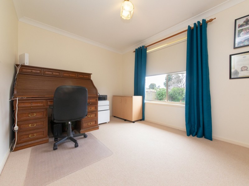 4 Gasnier Place, Dubbo NSW 2830