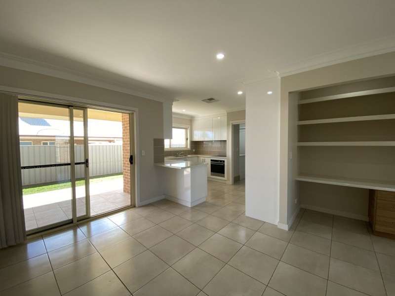 2 Tolmer Terrace, Dubbo NSW 2830