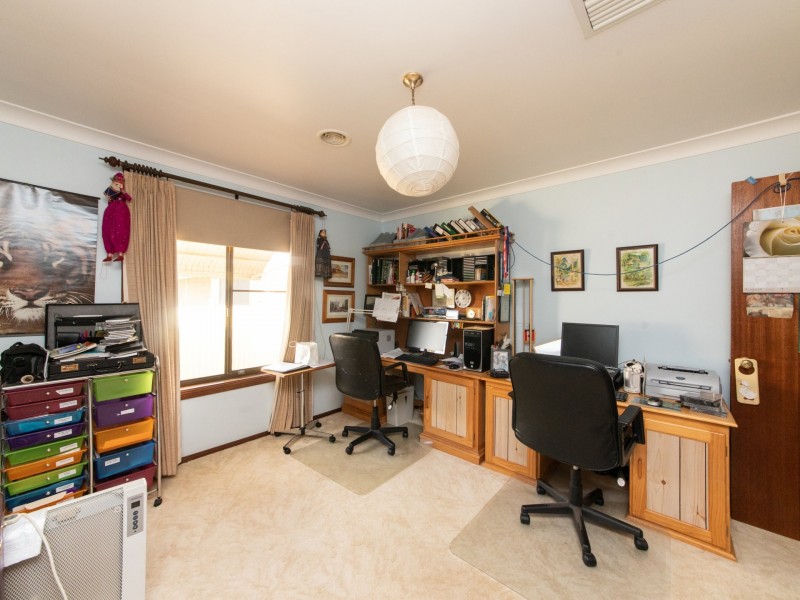 4 Norfolk Crescent, Dubbo NSW 2830