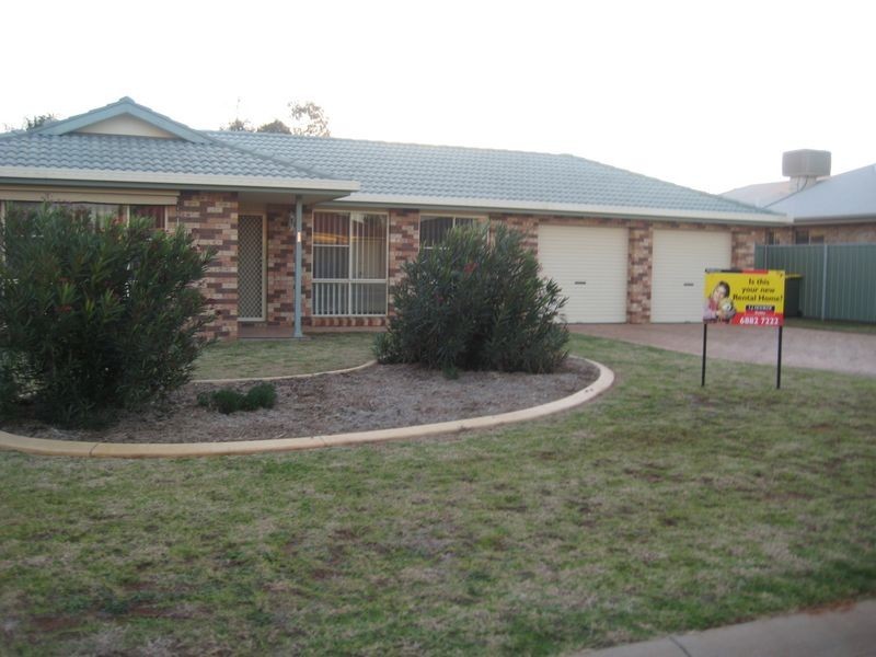 16 Doncaster Avenue, Dubbo NSW 2830