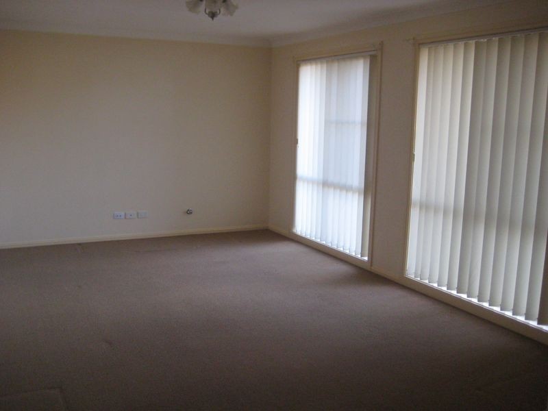16 Doncaster Avenue, Dubbo NSW 2830