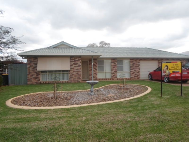 16 Doncaster Avenue, Dubbo NSW 2830