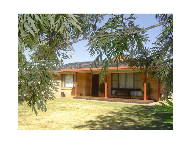 37 Sapphire Street, Dubbo NSW 2830