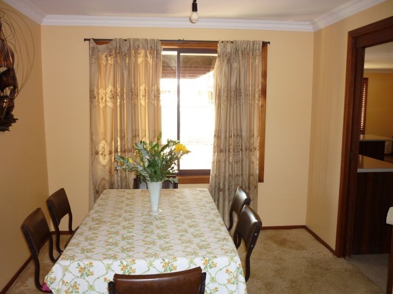 42 Mumford Crescent, Dubbo NSW 2830