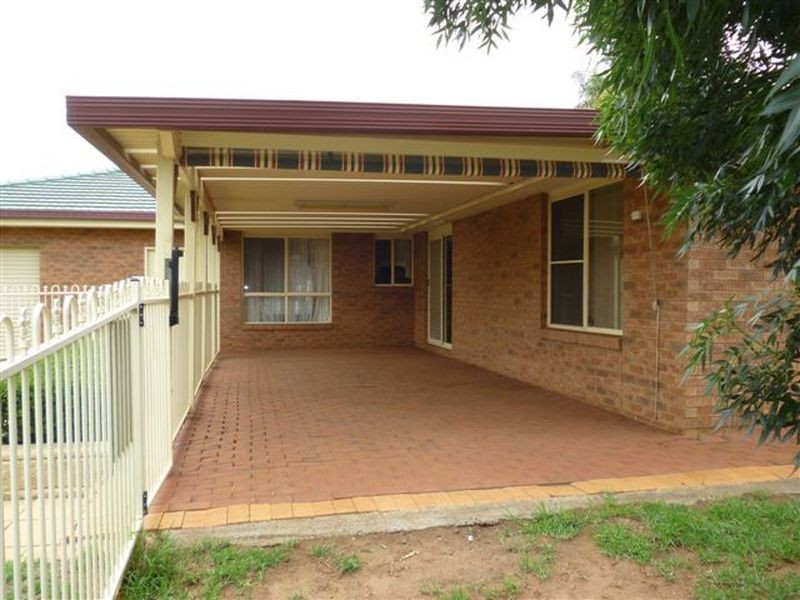 17 O’Connor Place, Dubbo NSW 2830