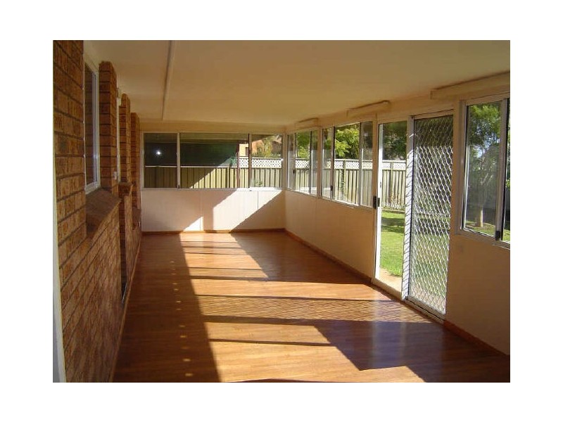 38 John Glen Place, Dubbo NSW 2830
