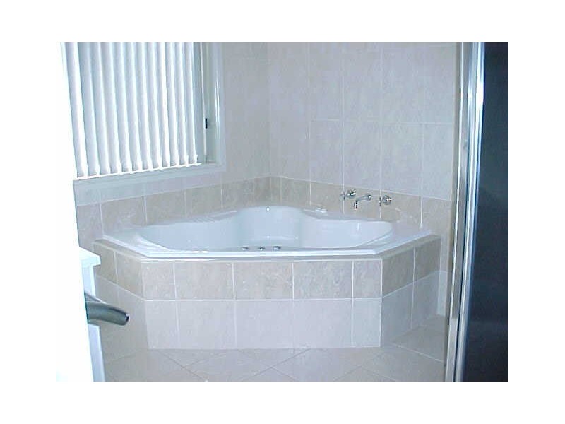 3 Lakeside Circuit, Dubbo NSW 2830
