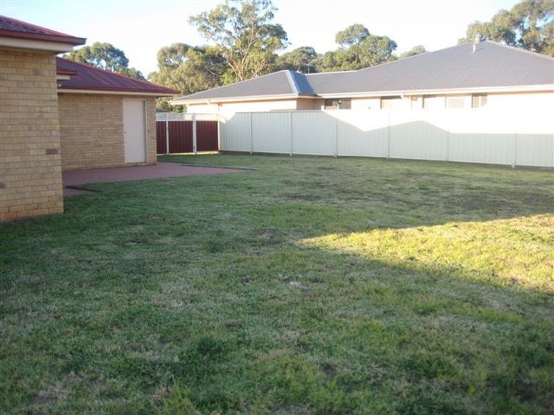 20 Sunvale Avenue, Dubbo NSW 2830