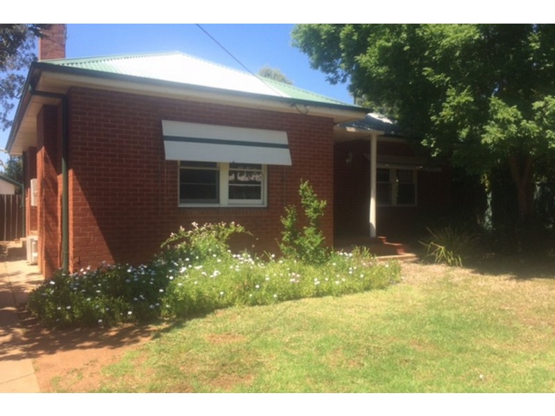 54 Sterling Street, Dubbo NSW 2830