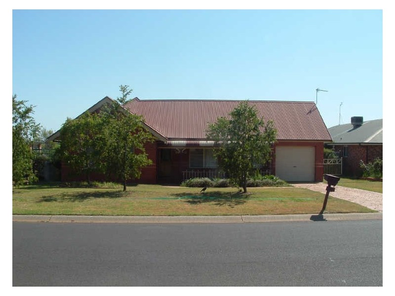 30 Grangewood Drive, Dubbo NSW 2830