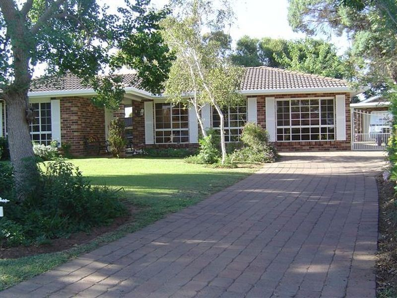 3 Treverrow Court, Dubbo NSW 2830